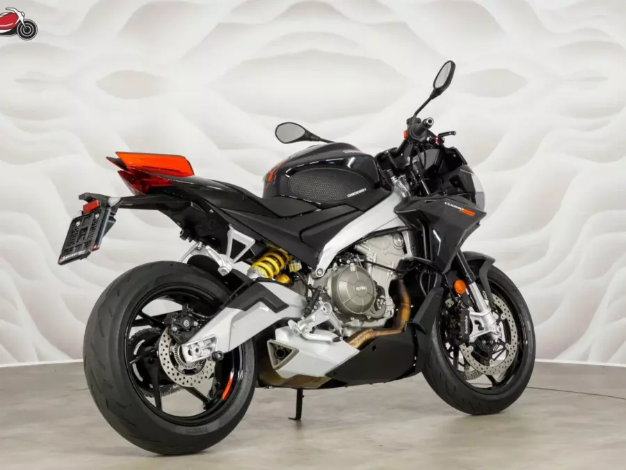 aprilia tuono 660